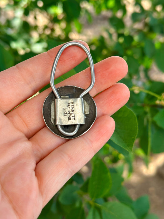 Vintage: Stamped slide lock key ring