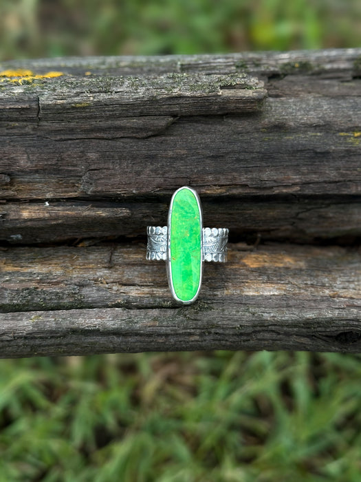 The Willow Statement Ring Size 9