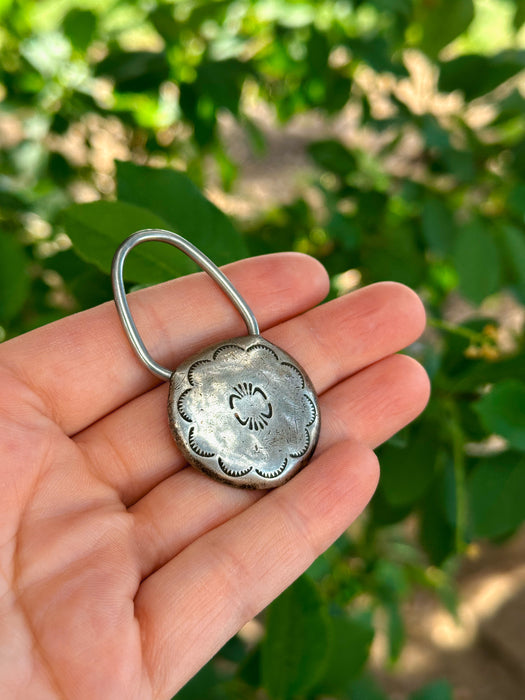 Vintage: Stamped slide lock key ring