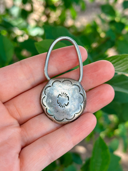 Vintage: Stamped slide lock key ring